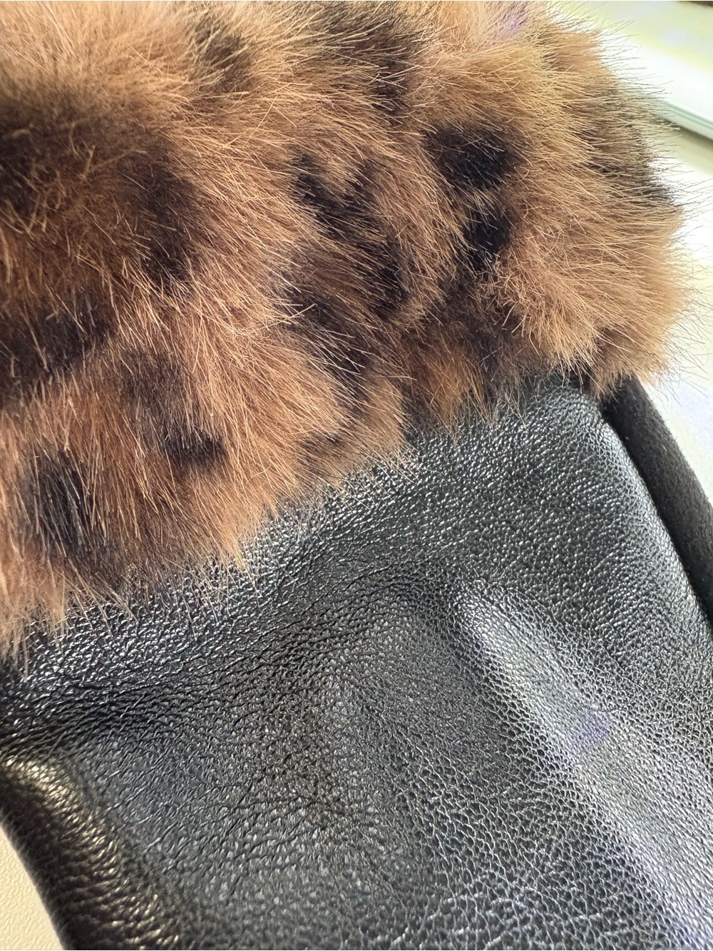 Lands' End Black Leather Gloves with Brown Leopard Faux Fur Cuff NWT Touchscreen - Picture 3 of 7